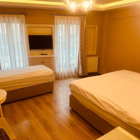 Rooms Inn Taxim Отели рядом с достопримечательностью «Площадь Таксим»