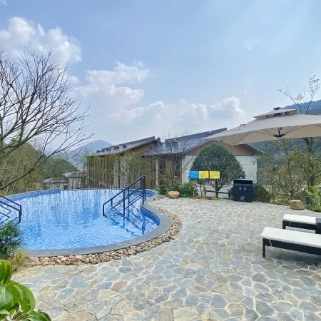 Hezhou Bamboo Hidden Hot Spring Resort