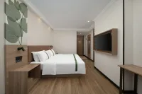 GreenTree Inn (Anqid Railway Passenger Transport Center Station 7th Street Fuyang Hotel)