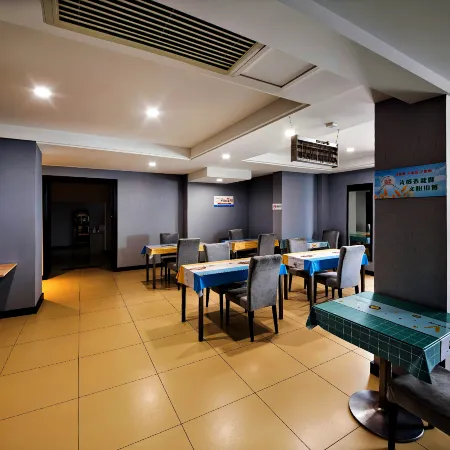 Huahua Hotel