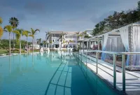 Lanna Inthan Hotel & Resort - Pools