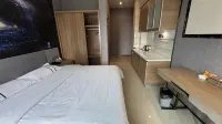 Happy Road Chain Inn Co.,Ltd. Collection Hotel (Hefei Feidong People's Hospital)