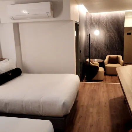 H Motel - Jia Tii