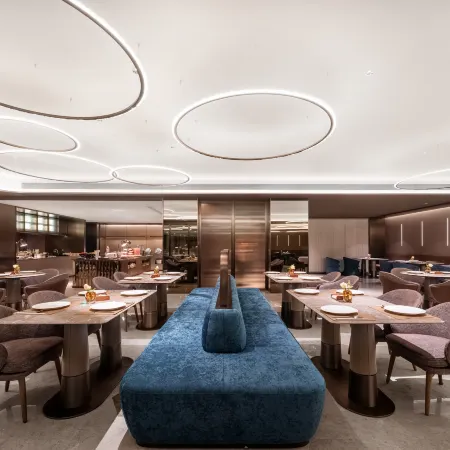 Crystal Hotel Guangzhou BeijingRoad PedestrianStreet Отели рядом с достопримечательностью «Юэсю»