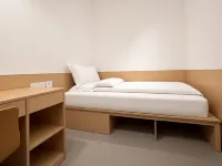 Zhulala HOSTEL (Beijing 798 Art District Jiangtai Subway Station)