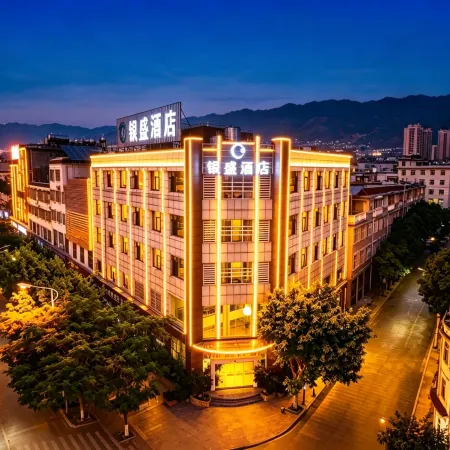 Yinsheng Hotel (Binchuan Bus Terminal)