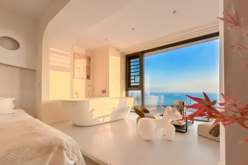 Zhoushan Yifengyu Scenic Hotel (Putuoshan Airport Banshengdong Pier)