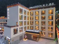 Madison Hotel (Jiuzhaigou Scenic Spot) - 4-Star