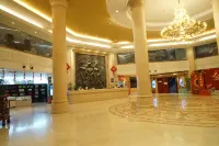 Vienna Hotel (Mengyin Yunmeng Road) - parking