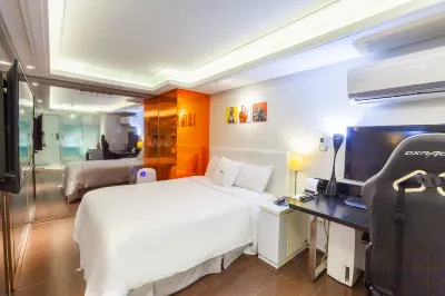 I Hotel Hotels near Jingfugong
