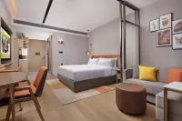 HOME2 SUITES BY HILTON PanZhiHua Huacheng New District - parking