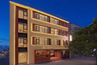 Lustrine Light Luxury Resort · Chuan Shang Qingbaili (Jingdezhen Taoxichuan) - Pet friendly
