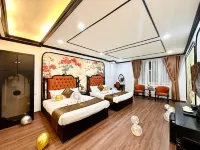 Vera Luxury Hotel - parking