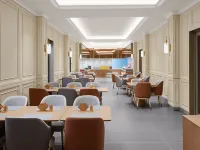 Vienna Hotel (Huludao Municipal Government Haibin South Road) - parkir