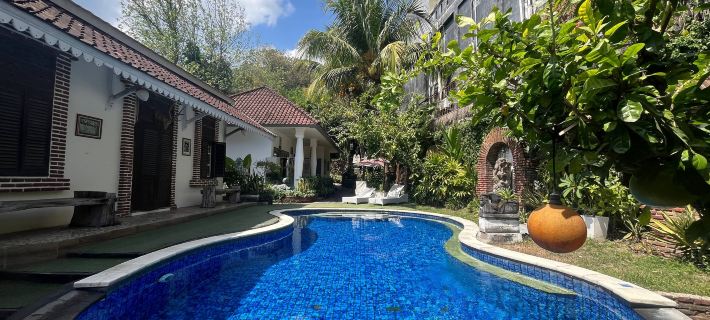 Attara Hostel Senggigi Hotels in Lombok