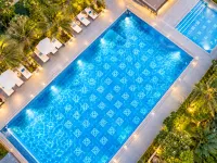 Earl Shijia Executive Apartment (Shenzhen North Railway Station Vanke Hesongxuan Branch) - Infinity Pools