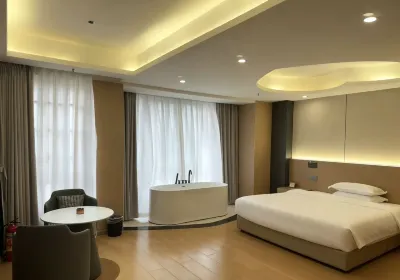 Chenguangli Homestay Hotels in Nanhu Sports Center/Huashang International City