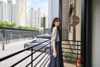 The Shim Hotel Myeonmok - Motels