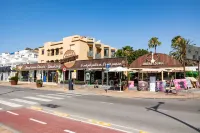 Apt Playa Bossa Ushuaia beachfront, reliable host - parking