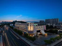 โรงแรมอีซีบูมเทล บูติคอีซี (สถานีรถไฟหยูเหยา หนิงโป เมืองโบราณหยางหมิง) - โรงแรมราคาถูก