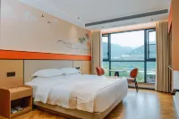 Shangting Hotel (Shiquan Ancient City) - con vista montagne
