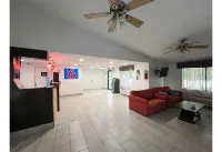 Motel 6 Aberdeen, NC - Pinehurst - parking