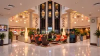 Golden Tulip Muscat - Parking