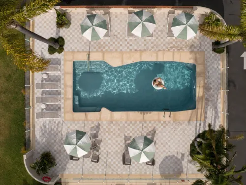 The Timothée Resort - Kolam Renang