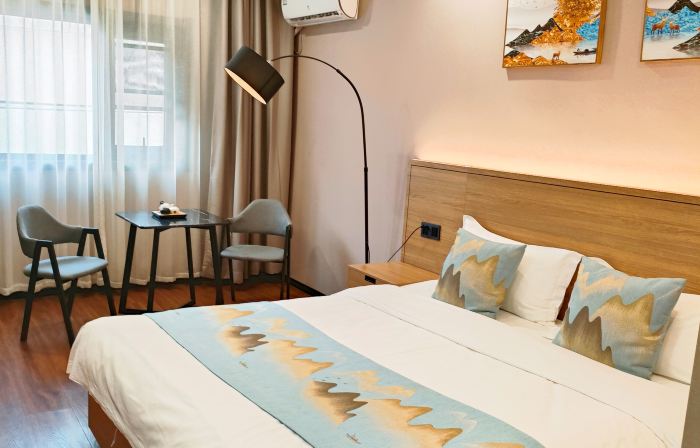 Juntai Business Hotel (Pingdingshan Baofeng)