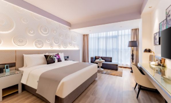 Lanou International Hotel, Hong Kong Middle Road, May Fourth Square, Qingdaoh Square, Qingdao