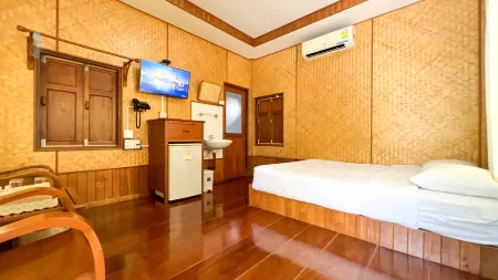 Baan Siriporn Resort Hotel