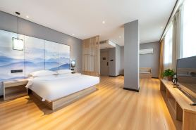 荷岸飯店（漯河君悅府火車站店）