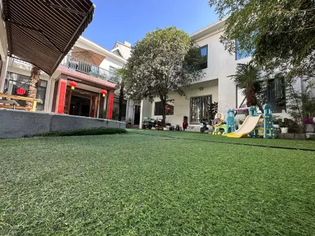 Jiaheshe Guoqiu Homestay Отели в г. Денфен