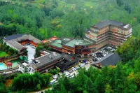 Xinnong Court Hotel Hotels in Hefeng