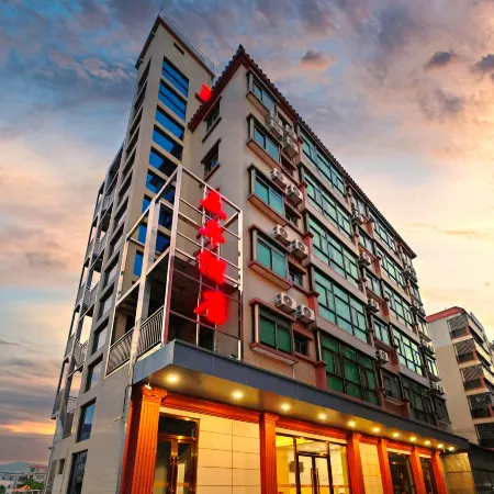 Wufeng Hotel (Heshan Hecheng Avenue Fumao Plaza)