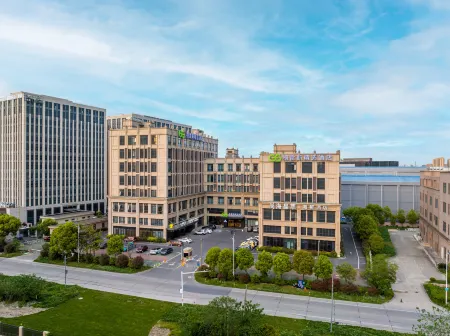 Grace Select Collection Hotel (Fengxian Wangyuan Road) Отели рядом с достопримечательностью «Hydrophyte Garden （South Gate）»