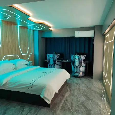 Miho Hoshi esports Hotel