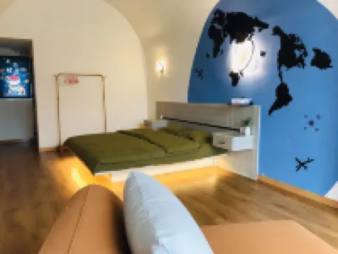 Qingqing Guest House