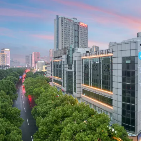 HanTing Hotel (Ninghai Xizi International Plaza)