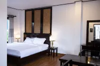 Mad Monkey  Vang Vieng Hotels in 