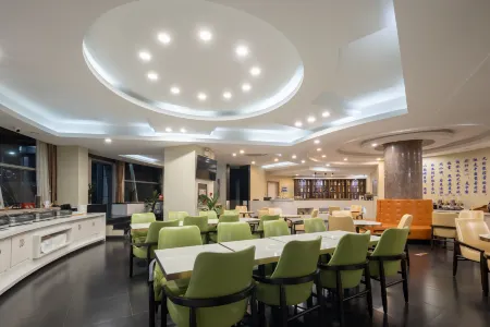 Metropolo Jinjiang Hotel(Kunshan Jinying international Kunju theater store) Отели рядом с достопримечательностью «Dinas Load and Unload Marina»