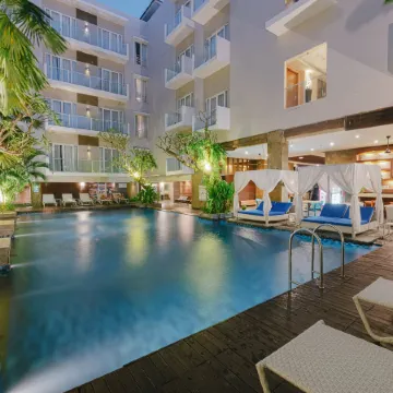Grand Ixora Kuta Resort