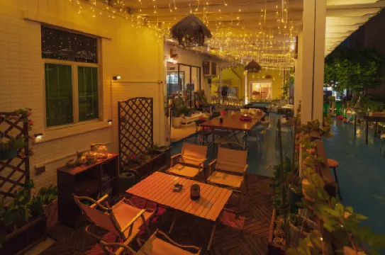 Shenzhen Shibeiju Homestay Отели рядом с достопримечательностью «Международная прибрежная туристическая зона Сичонг»