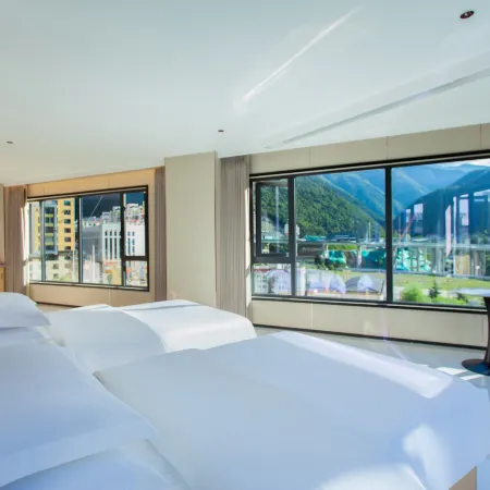 Kangding Yushe Hot Spring Hotel