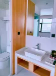 Kee Royal Hotel (Dengzhou Hua Chau Academy Store)