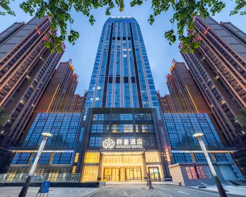 Qunhao Hotel (Guigang Sports Center Store) Hotels in Guigang