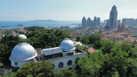 Qingdao Zizai Guanxiangshan Homestay Отели рядом с достопримечательностью «Ocean University of China Calligraphy Institute»