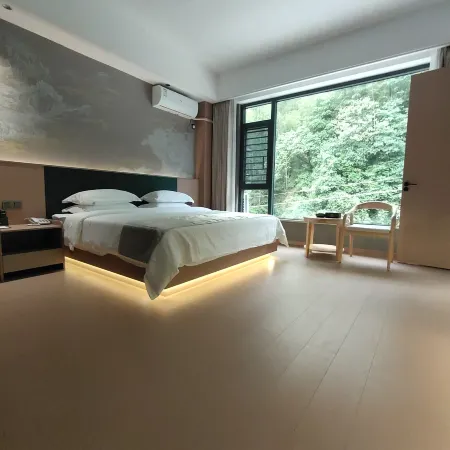 Hunan Mihua is waiting for you to come to the hotel