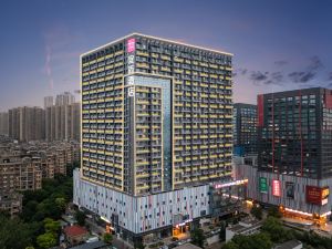 Yishang Hotel (Wuhan Optics Valley Software Park Actually Home Store)
