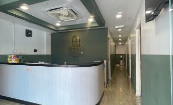 Room V by Secom Jalan Megat
